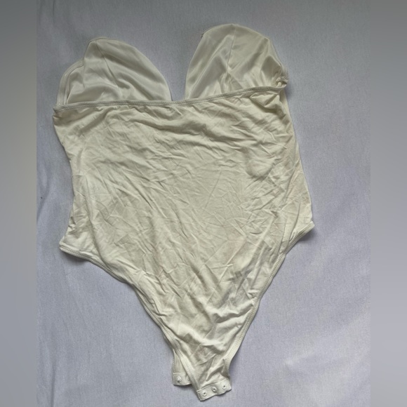 ⭐️NWOT⭐️ UNBRANDED BODY SUIT - Picture 4 of 6